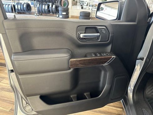 Used 2020 GMC Sierra 1500 Elevation w/ Elevation Value Package image 11