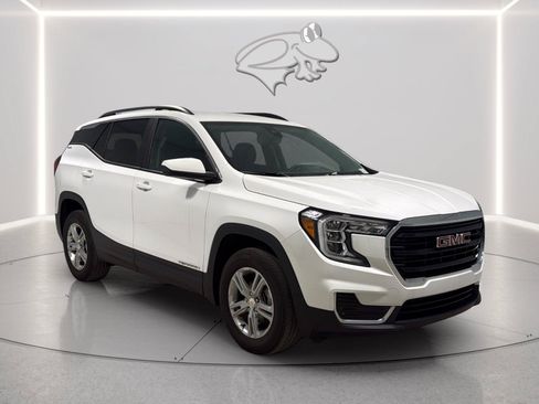 Used 2023 GMC Terrain SLE w/ Driver Convenience Package AWD/4WD image 7