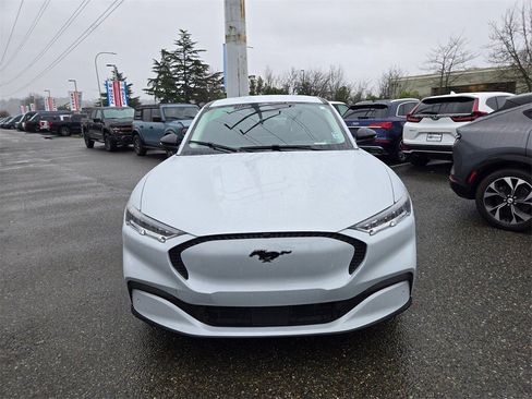 Used 2023 Ford Mustang Mach-E Select image 2