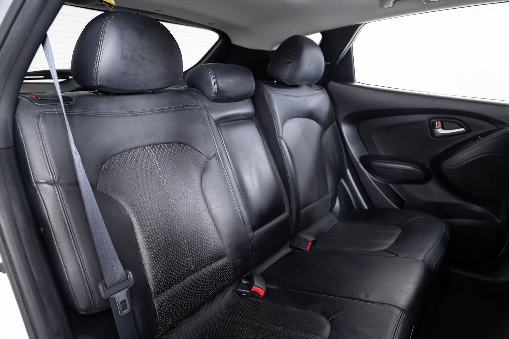 Used 2010 Hyundai Tucson Limited w/ Premium Pkg 4 FWD image 23