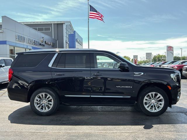 Used 2023 GMC Yukon SLT AWD/4WD image 13