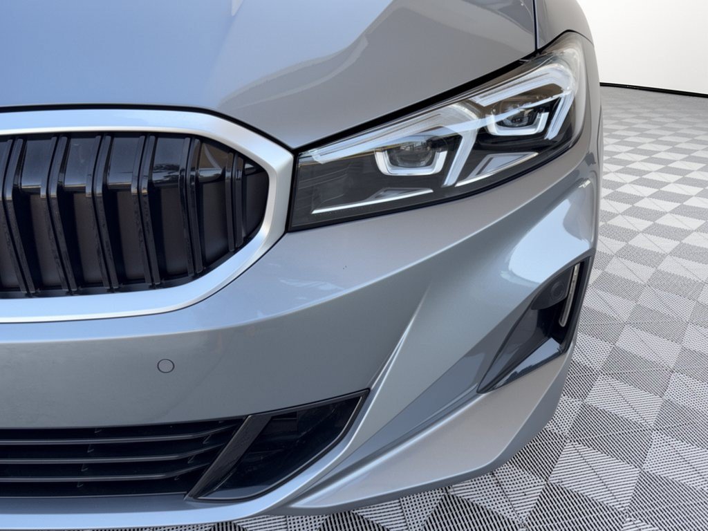 Used 2026 BMW 330i Sedan RWD image 12