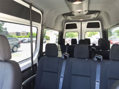 Used 2019 Mercedes-Benz Sprinter 2500 image 14