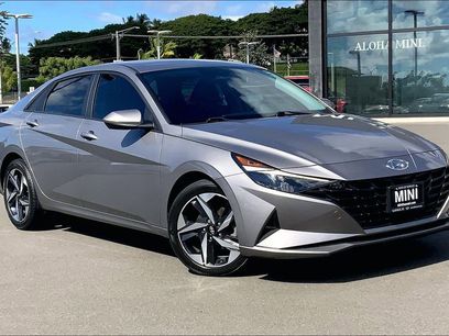 Used 2023 Hyundai Elantra SEL w/ Convenience Package