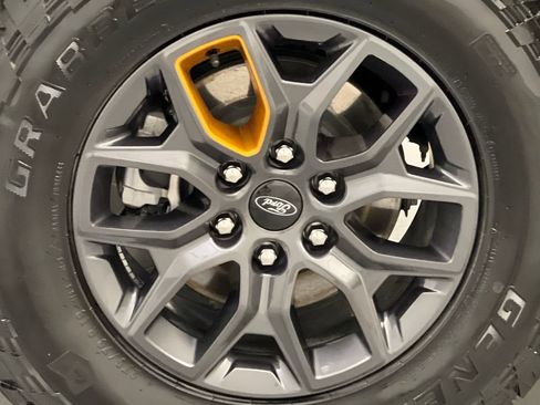 Used 2025 Ford Expedition Tremor AWD/4WD image 86