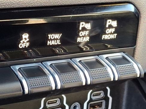 Used 2022 RAM 1500 Big Horn image 25