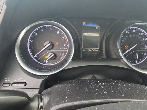 Used 2019 Toyota Camry SE image 15