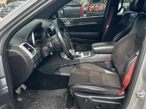 Used 2020 Jeep Grand Cherokee SRT AWD/4WD image 3