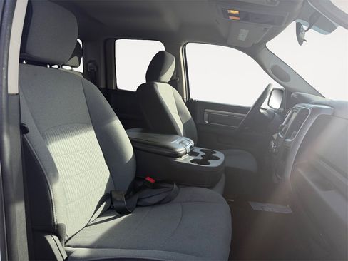 Used 2024 RAM 1500 Classic SLT image 15