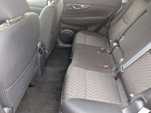 Used 2020 Nissan Rogue SV w/ Premium Package AWD/4WD image 33