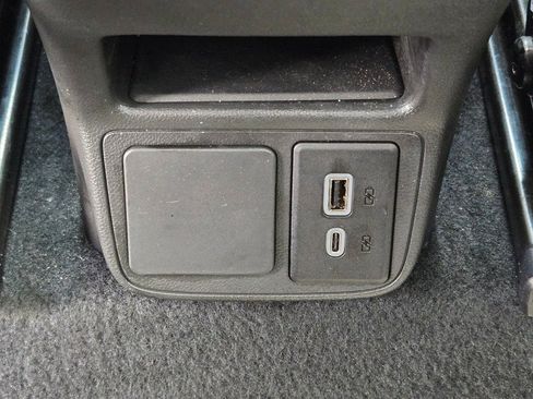 Certified 2025 Buick Encore GX Preferred FWD image 17