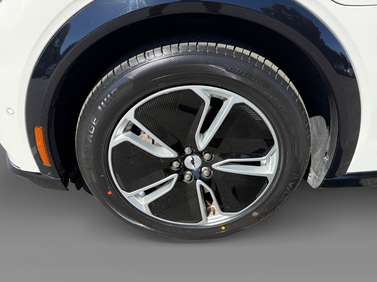 Certified 2023 Ford Mustang Mach-E Premium RWD image 9