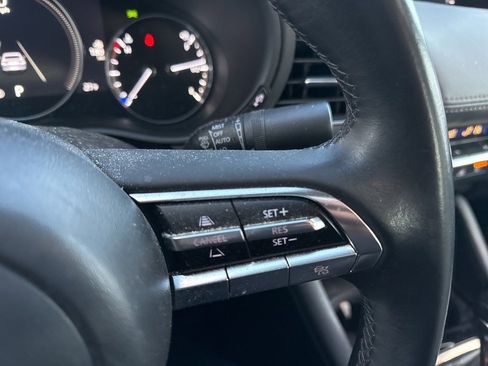 Used 2023 MAZDA MAZDA3 s image 12