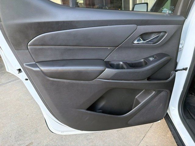 Used 2018 Chevrolet Traverse LS AWD/4WD image 12