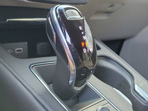 Used 2023 Cadillac XT4 Premium Luxury w/ Enhanced Visibility Package image 30