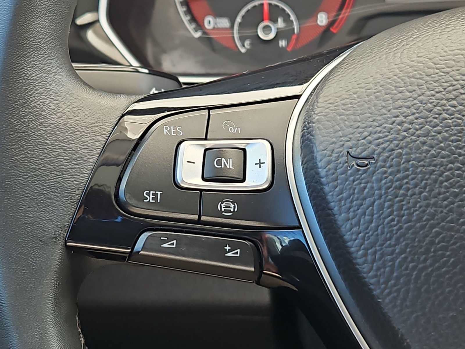 Used 2020 Volkswagen Jetta SE w/ SE Cold Weather Package FWD image 22