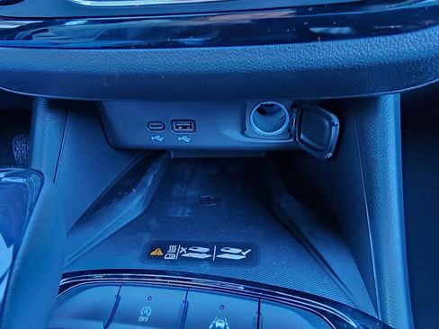 New 2026 Buick Envista Sport Touring image 28