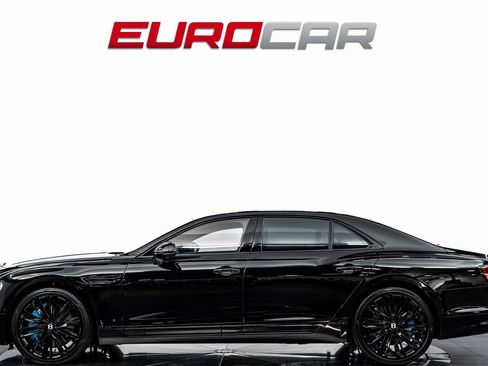 Used 2024 Bentley Flying Spur W12 image 2