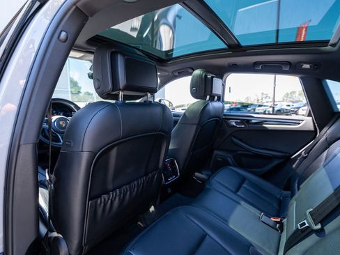 Used 2020 Porsche Macan AWD/4WD image 49