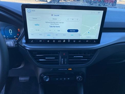 New 2025 Ford Escape Active w/ Active Premium Tech Pack image 7