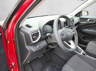 New 2026 Hyundai Venue SEL video 3