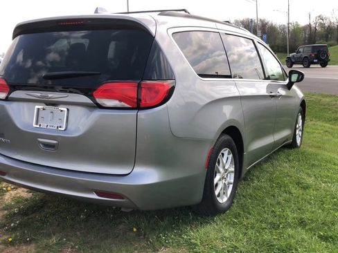 Used 2020 Chrysler Voyager Lxi image 7