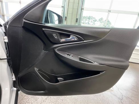 Used 2022 Chevrolet Malibu LS w/ Driver Confidence Package II image 24