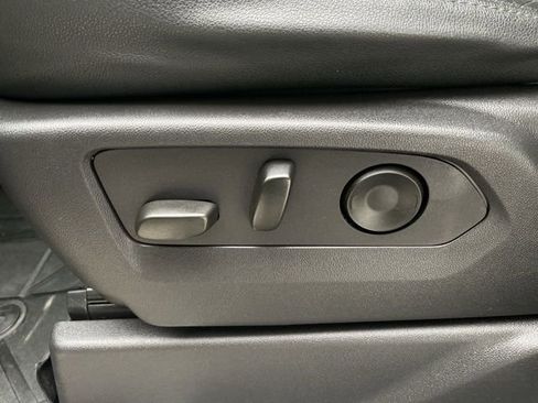 Used 2024 Chevrolet Silverado 1500 ZR2 w/ Technology Package image 12