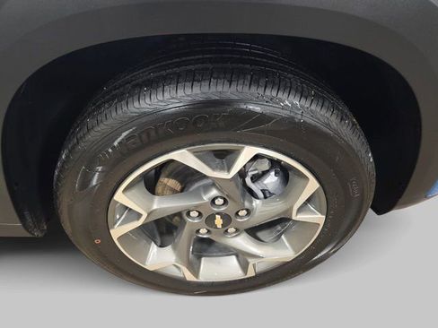 New 2026 Chevrolet Trax LT w/ Sunroof Package image 34