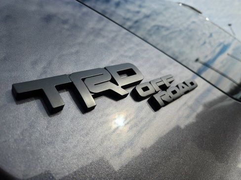 Used 2022 Toyota 4Runner TRD Off-Road image 11