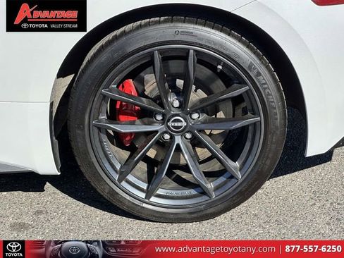 Used 2024 Nissan Z Performance w/ Floor Mat Package RWD image 12