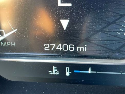 Used 2024 GMC Sierra 1500 AT4 w/ Technology Package image 21