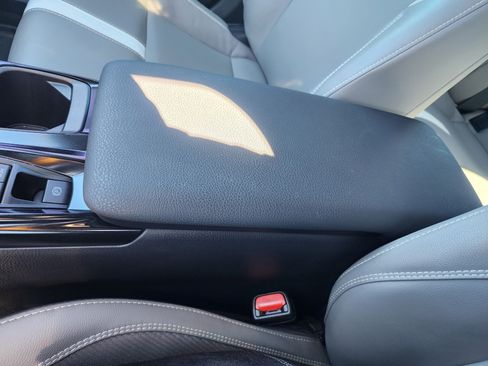 Used 2025 Toyota Camry SE image 33