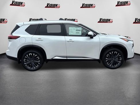 New 2026 Nissan Rogue Platinum w/ Platinum Premium Package image 4