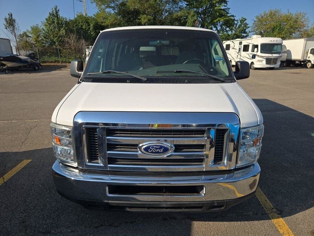 Used 2008 Ford E-350 and Econoline 350 XLT RWD image 2
