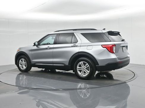 Certified 2023 Ford Explorer XLT image 7