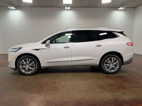 Used 2022 Buick Enclave Premium w/ Experience Buick Package AWD/4WD image 27
