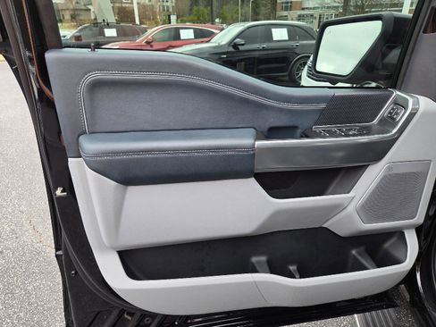 Used 2023 Ford F150 Limited image 22