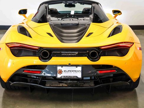 Used 2022 McLaren 720S Performance RWD image 13