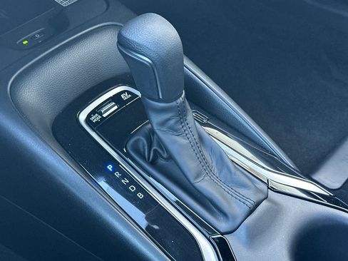 Used 2025 Toyota Corolla SE image 23