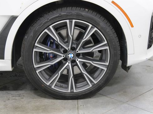 Used 2021 BMW X7 M50i w/ Executive Package AWD/4WD image 12