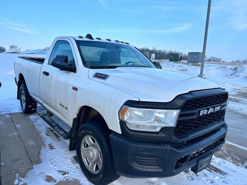 Used 2022 RAM 3500 Tradesman image 8