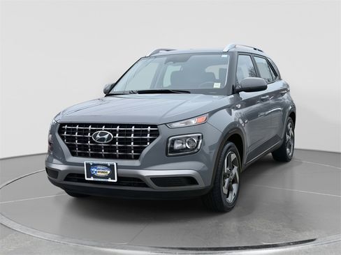 Certified 2023 Hyundai Venue SEL w/ Cargo Package image 2