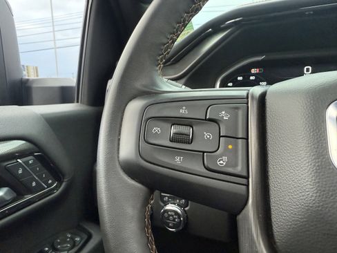 Used 2024 GMC Sierra 2500 AT4 w/ AT4 Premium Plus Package image 21