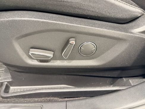 Used 2019 Ford Edge SE w/ SE Fleet Driver's Package AWD/4WD image 18