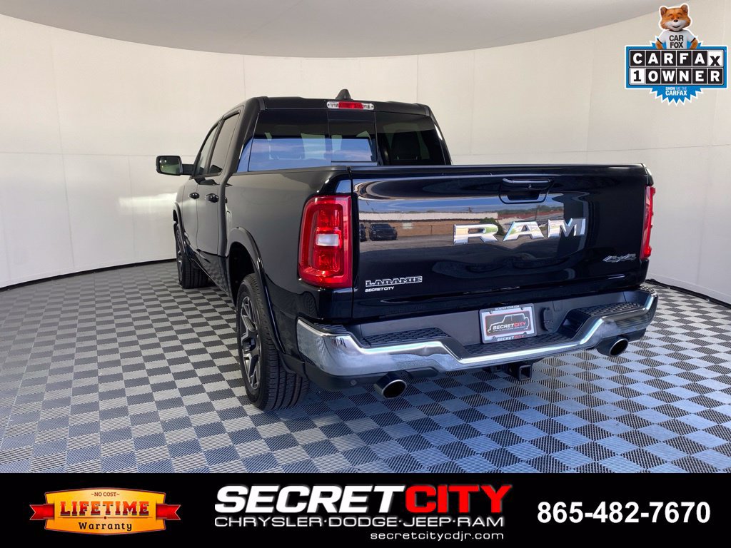 Used 2025 RAM 1500 Laramie AWD/4WD image 5