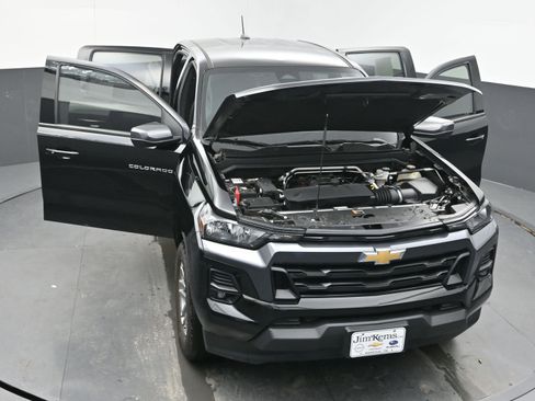 Used 2024 Chevrolet Colorado LT w/ LT Convenience Package image 26