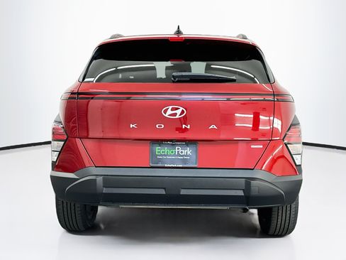Used 2025 Hyundai Kona SEL AWD/4WD image 7