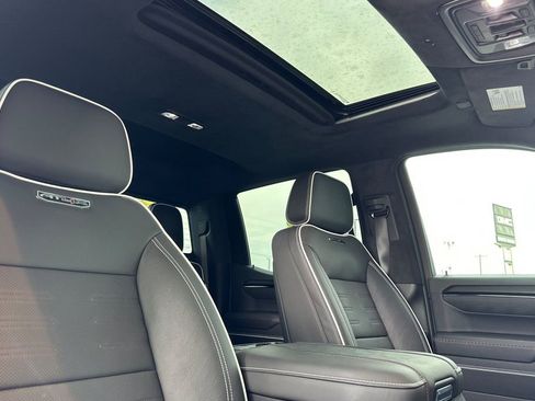 Used 2025 GMC Sierra 1500 AT4X image 16