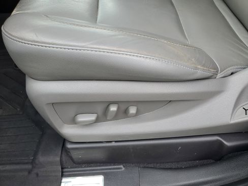 Used 2019 Chevrolet Tahoe LT w/ Luxury Package image 20